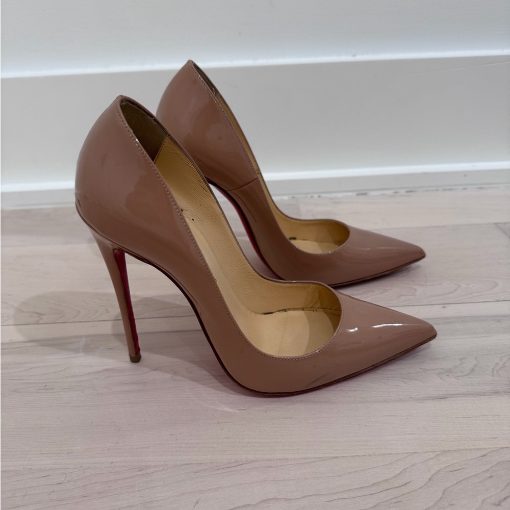 Christian Louboutin So Kate Heels in Nude